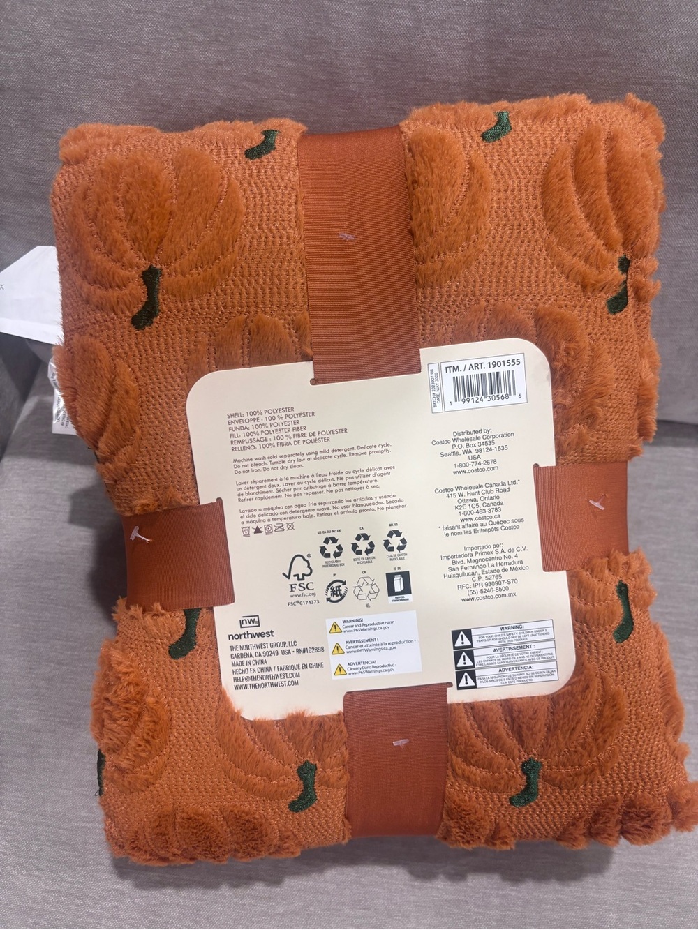 Costco faux fur Halloween fall throw pumpkin - Picture 4 of 4